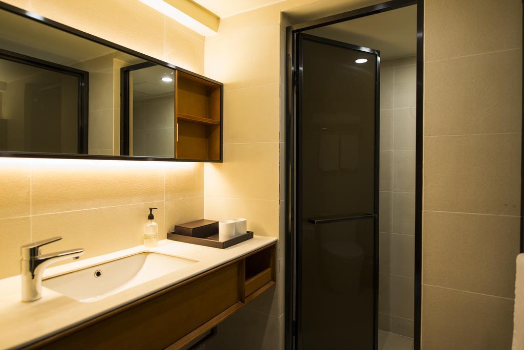 Ji Hotel Shanghai Xujiahui Exterior foto