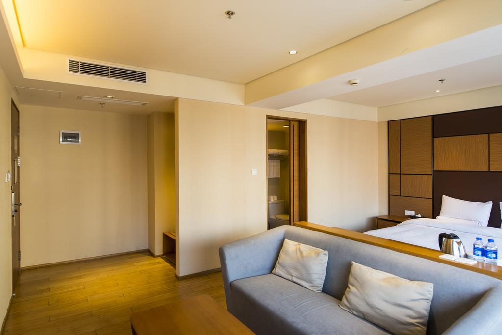 Ji Hotel Shanghai Xujiahui Exterior foto